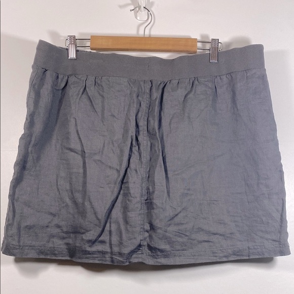 Ellen Tracy Linen and Cotton Gray Skort - Picture 4 of 6